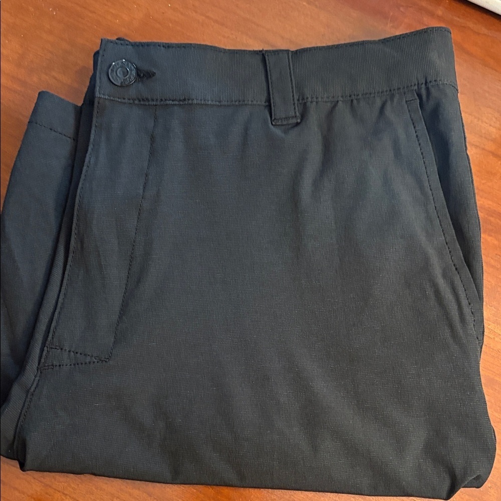 Banana Republic Black Flat Front Men Shorts size 38 waist-elastic